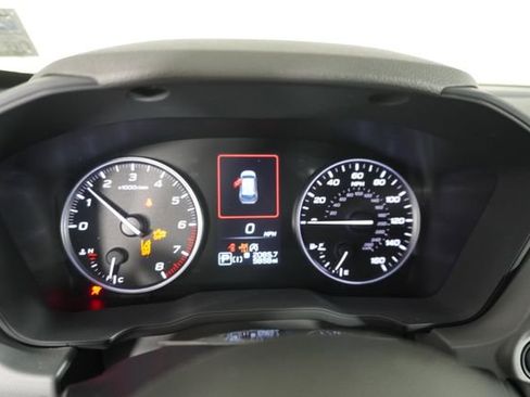 Certified 2025 Subaru Crosstrek 2.5i Limited w/ Crosstrek Mirror Package image 24