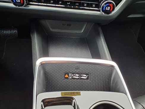 New 2026 Chevrolet Equinox LT w/ Convenience Package II image 17