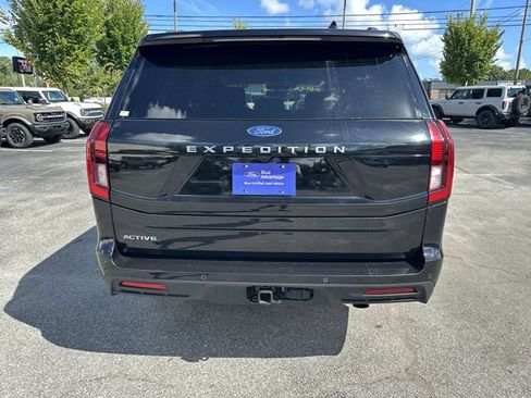 Certified 2025 Ford Expedition Active RWD image 26