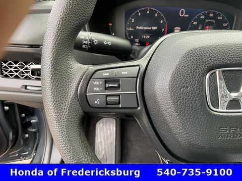 Certified 2023 Honda Accord EX image 28