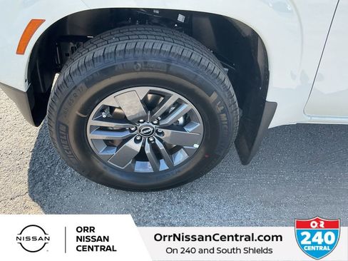 New 2026 Nissan Frontier SV w/ Tow Package AWD/4WD image 9