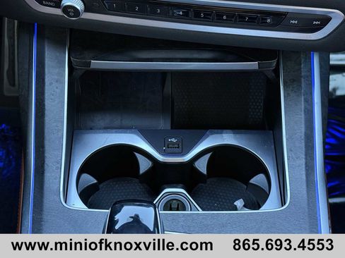 Used 2022 BMW X7 M50i w/ Luxury Seating Package image 24