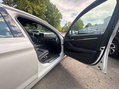 Used 2023 BMW 530i xDrive w/ Premium Package AWD/4WD image 26