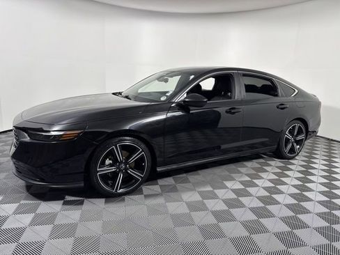 Used 2023 Honda Accord Sport image 13