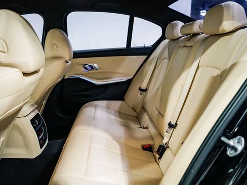 Used 2020 BMW 330i Sedan w/ Convenience Package image 18