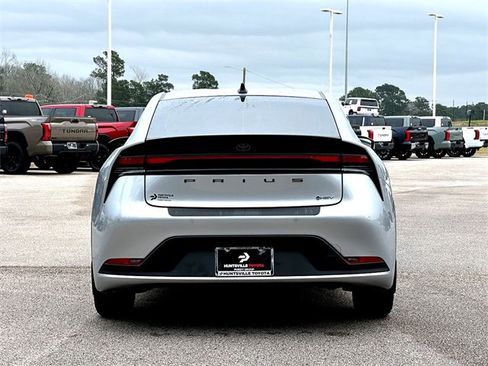 New 2026 Toyota Prius LE image 7