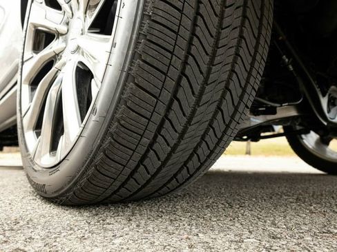 Used 2026 Cadillac Escalade Luxury w/ Touring Package image 93