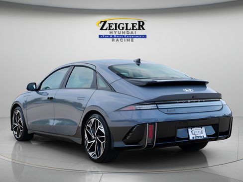 Used 2023 Hyundai Ioniq 6 SEL AWD/4WD image 5