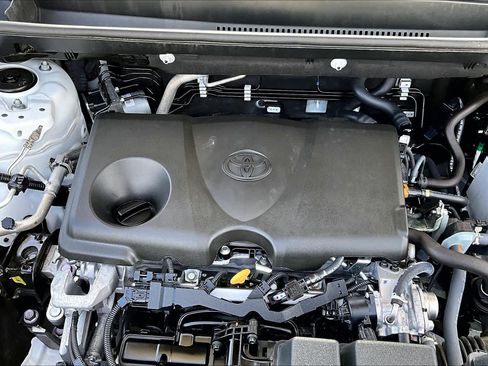 Used 2025 Toyota RAV4 XLE FWD image 62