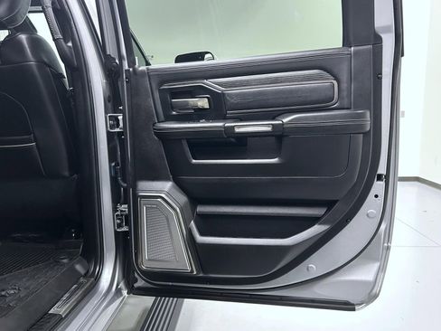 Used 2019 RAM 2500 Limited image 17