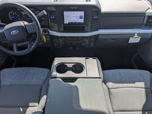 New 2025 Ford F250 XLT w/ FX4 Off-Road Package image 18