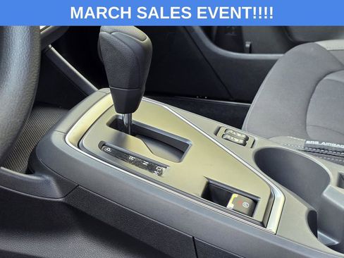 Used 2025 Subaru Crosstrek 2.0i Premium image 22