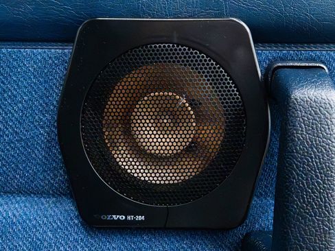 Used 1990 Volvo 240 DL image 29