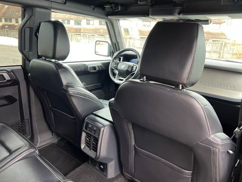 Used 2025 Ford Bronco Outer Banks image 35