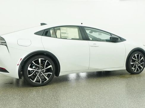 New 2026 Toyota Prius Plug-In Hybrid FWD image 42