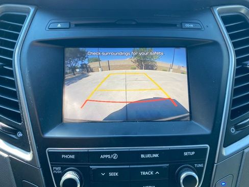 Used 2017 Hyundai Santa Fe Sport FWD image 14