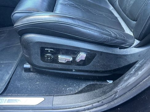 Used 2023 BMW X6 M50i w/ Executive Package AWD/4WD image 19