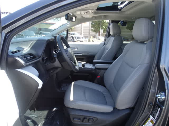Certified 2025 Toyota Sienna XLE w/ XLE Plus Package FWD image 16