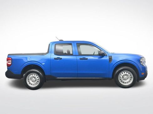 Used 2025 Ford Maverick XL w/ Equipment Group 102A AWD/4WD image 4