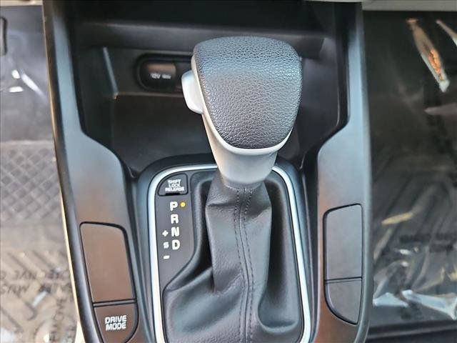 Used 2025 Kia Soul LX w/ LX Technology Package FWD image 12
