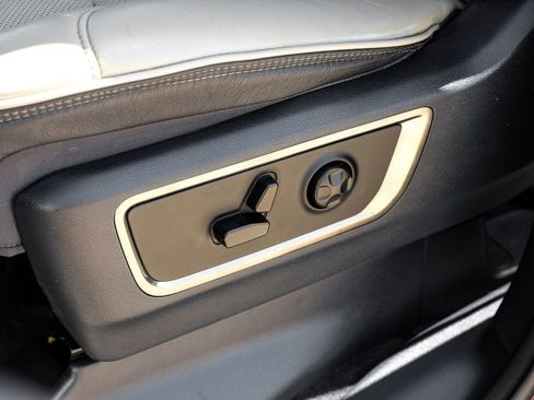 Used 2020 RAM 1500 Limited AWD/4WD image 36