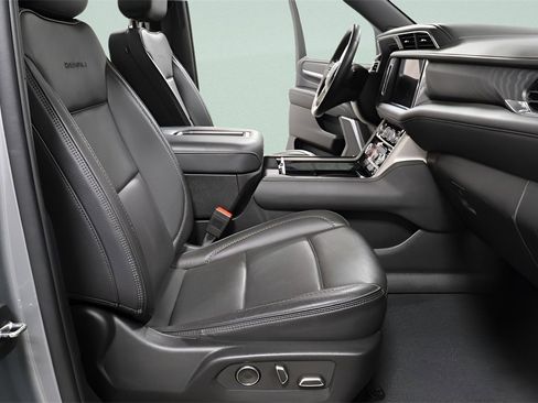 Used 2023 GMC Yukon Denali w/ Max Trailering Package image 33