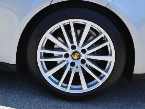 Used 2023 Porsche Panamera Platinum Edition RWD image 7