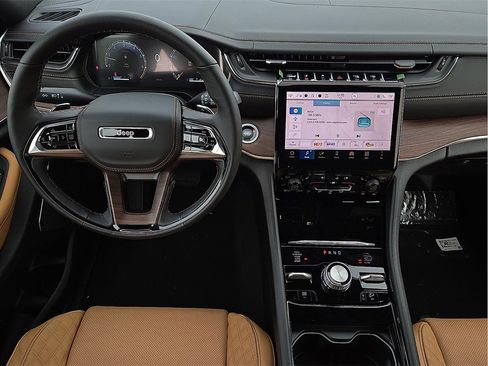 New 2025 Jeep Grand Cherokee L Summit image 12