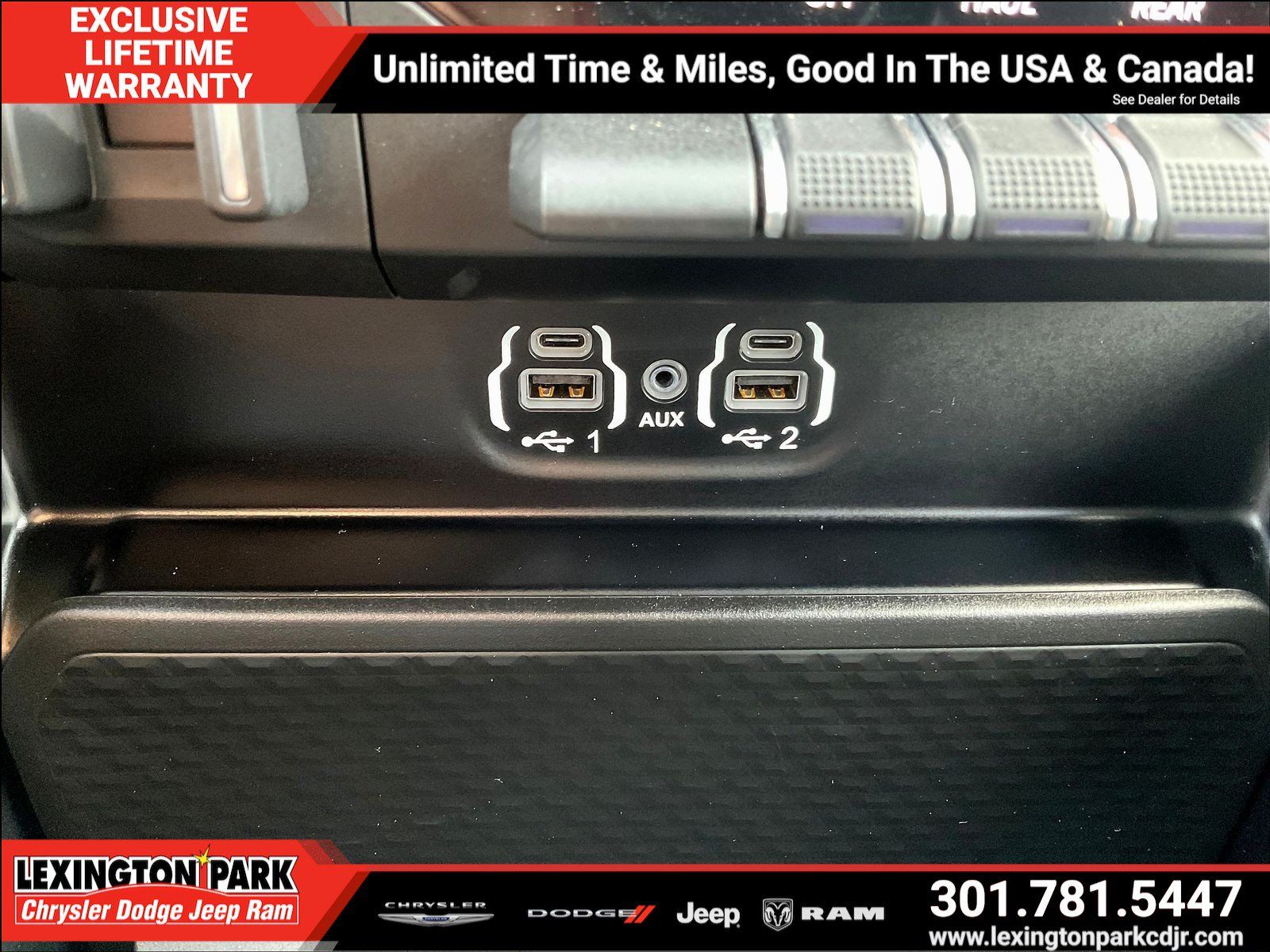 Used 2024 RAM 2500 Big Horn w/ Night Edition AWD/4WD image 16