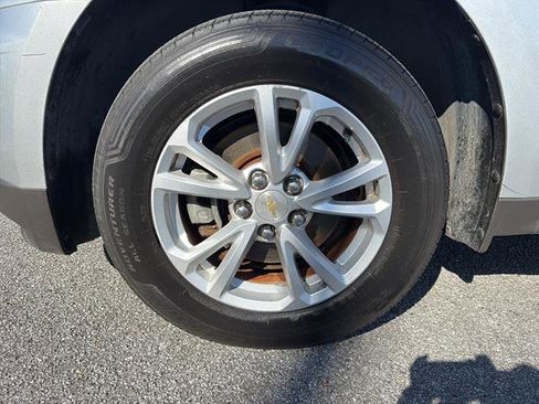 Used 2017 Chevrolet Equinox LS AWD/4WD image 9