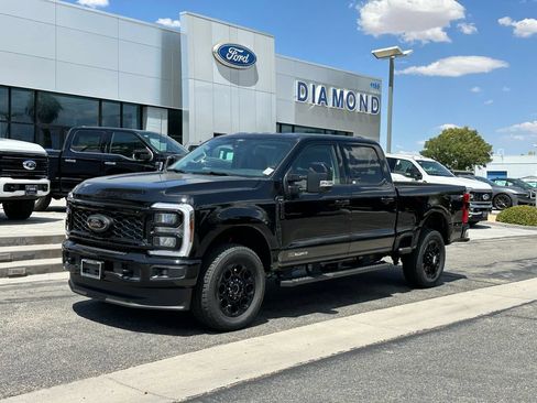 New 2026 Ford F250 Lariat w/ Black Appearance Package AWD/4WD image 2