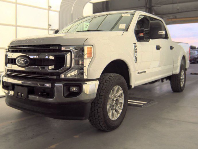 Used 2022 Ford F250 XLT w/ XLT Value Package AWD/4WD image 2