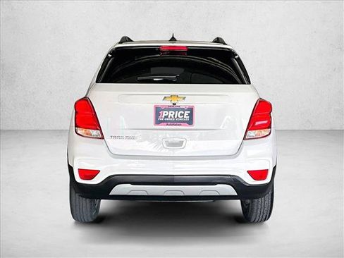 Used 2022 Chevrolet Trax LT AWD/4WD image 4
