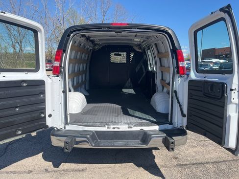 Used 2024 GMC Savana 2500 w/ Driver Convenience Package RWD image 19