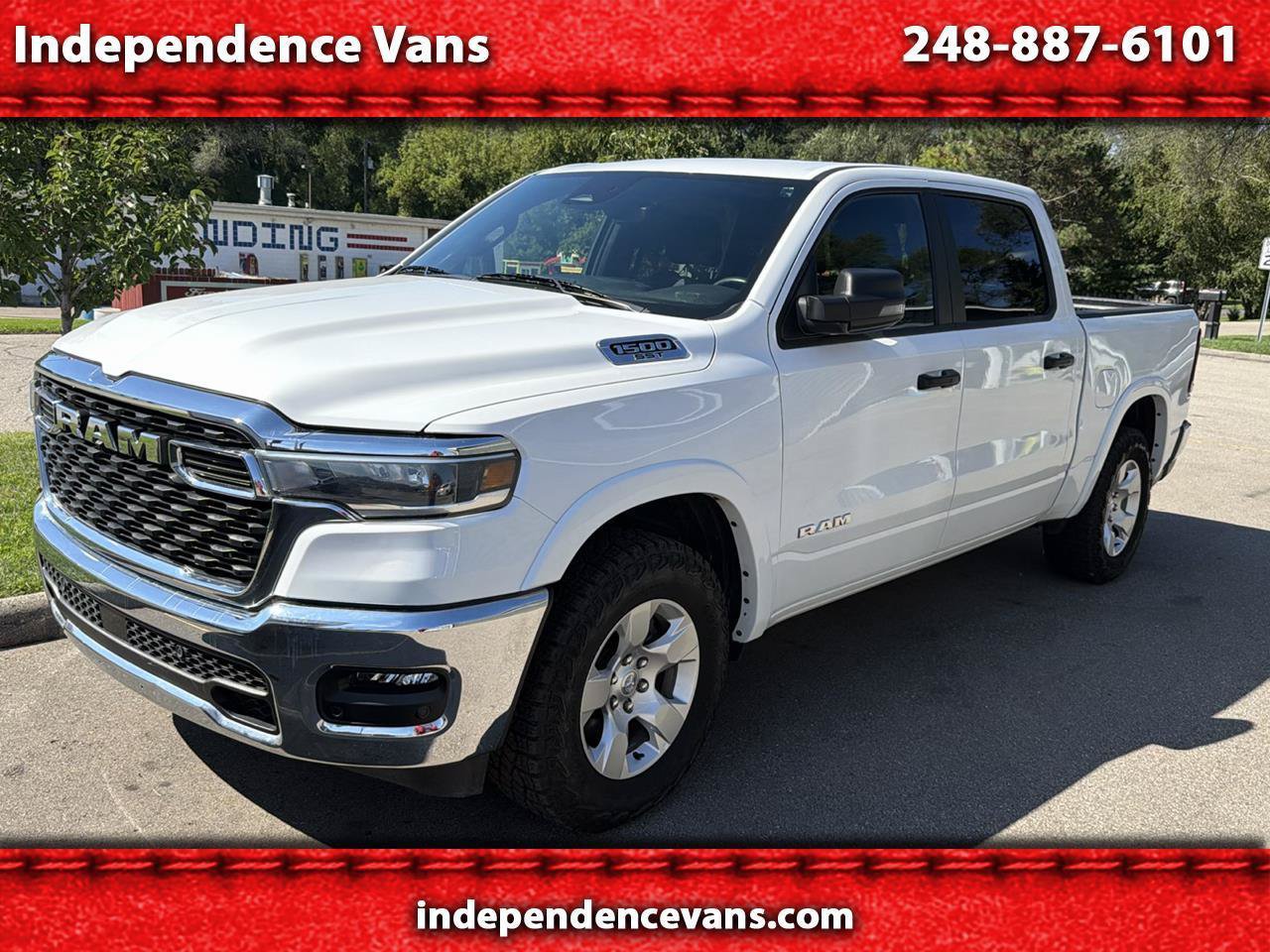 Used 2025 RAM 1500 Big Horn AWD/4WD image 1
