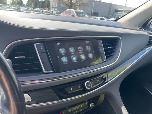 Used 2018 Buick Enclave Essence w/ LPO, Hit The Road Package image 16