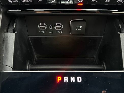 Used 2024 Jeep Grand Cherokee Laredo X image 25