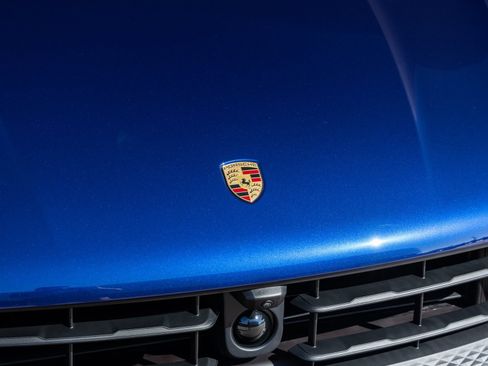 Certified 2026 Porsche Macan AWD/4WD image 20