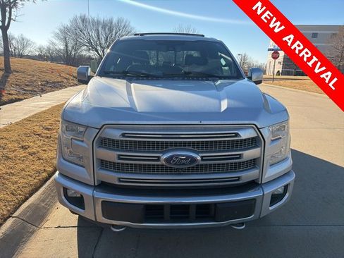 Used 2016 Ford F150 Platinum w/ Equipment Group 701A Luxury image 11