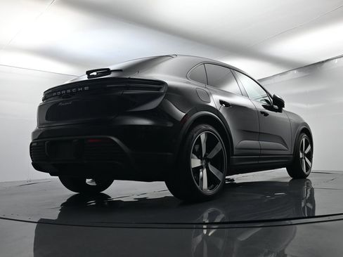 Certified 2024 Porsche Macan 4 Electric image 52