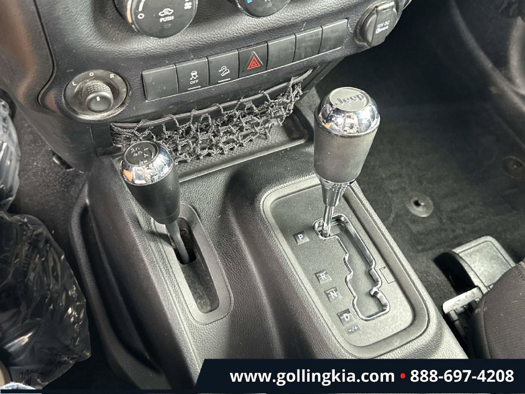 Used 2015 Jeep Wrangler Sport AWD/4WD image 27