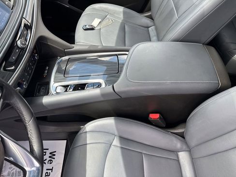 Used 2023 Buick Enclave Premium w/ Experience Buick Package AWD/4WD image 29