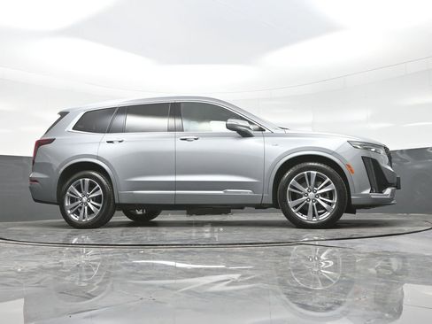 Certified 2025 Cadillac XT6 Premium Luxury image 24