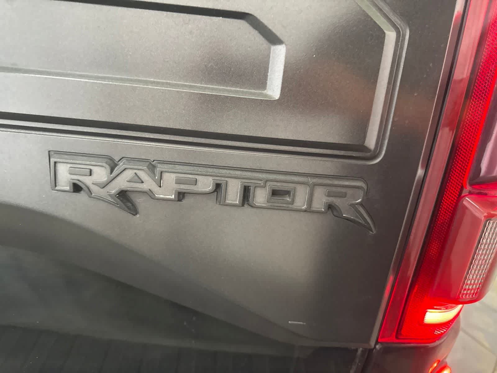 Used 2018 Ford F150 Raptor w/ Equipment Group 802A Luxury AWD/4WD image 13