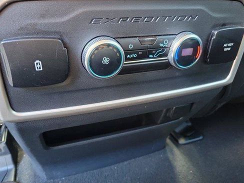 Used 2024 Ford Expedition Max XLT RWD image 18