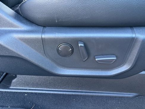 Used 2021 Ford F250 Lariat w/ Chrome Package image 44