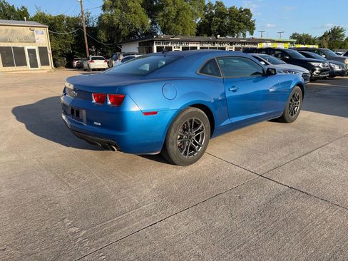 Used 2011 Chevrolet Camaro LS RWD image 6