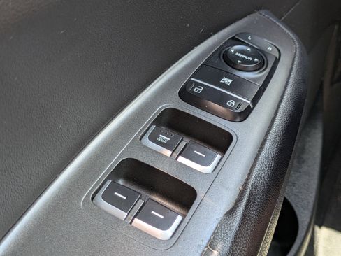 Used 2017 Kia Optima LX FWD image 19
