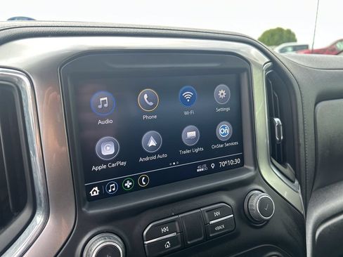 Used 2022 Chevrolet Silverado 1500 LT Trail Boss w/ LPO, Dark Essentials Package AWD/4WD image 22
