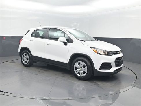 Used 2019 Chevrolet Trax LS image 33